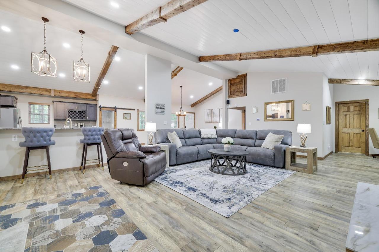Whiskey Pines Retreat! Single Level Home, Outdoor Firepit, Ac, Bbq! Sleeps 9 In Lake Harmony! Exterior foto
